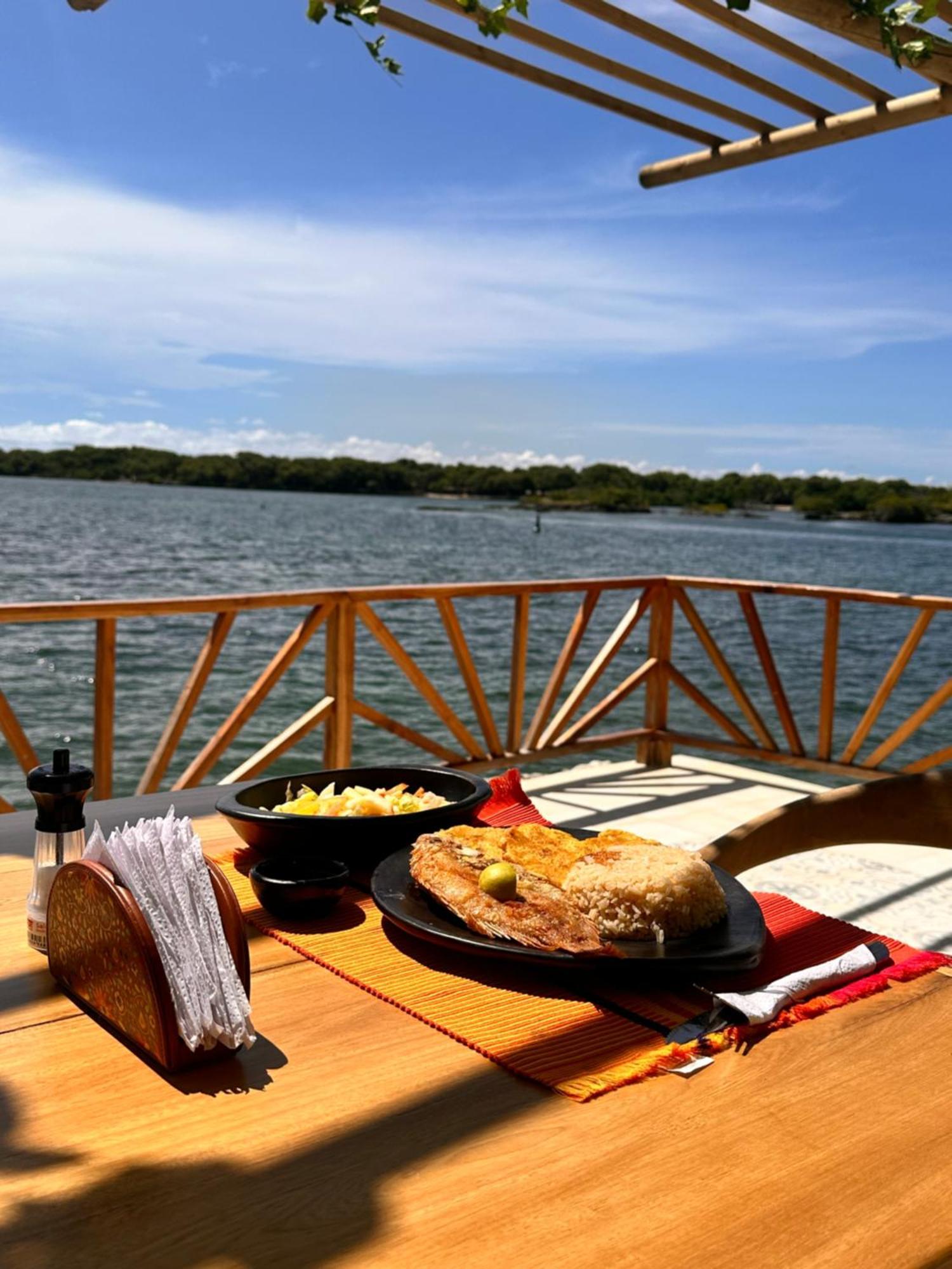 Orika Del Mar Hotel Isla Grande  Dış mekan fotoğraf